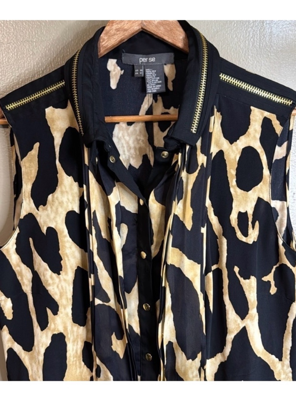 PER SE by CARLISLE Collared Sleeveless Animal-Print Shirt Dress in Black and Tan - Picture 5 of 12